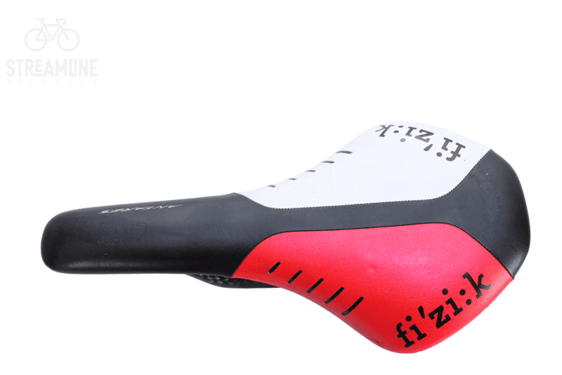 Fizik Antares R1 - Carbon Saddle - Grade: Excellent Bike Pre-Owned 