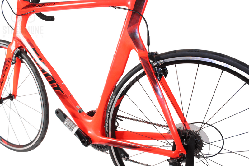 Giant Propel Advanced 2 - Carbon Aero Road Bike - Grade: Excellent Bike Pre-Owned 