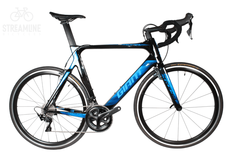 Giant Propel Advanced 2 - Carbon Aero Road Bike - Grade: Good Bike Pre-Owned 