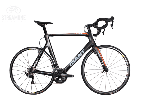 Giant Propel Advanced - Carbon Road Bike - Grade: Good Bike Pre-Owned 