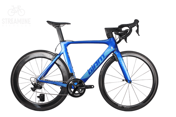 Giant propel advanced 2 best sale disc 2019 carbon road bike