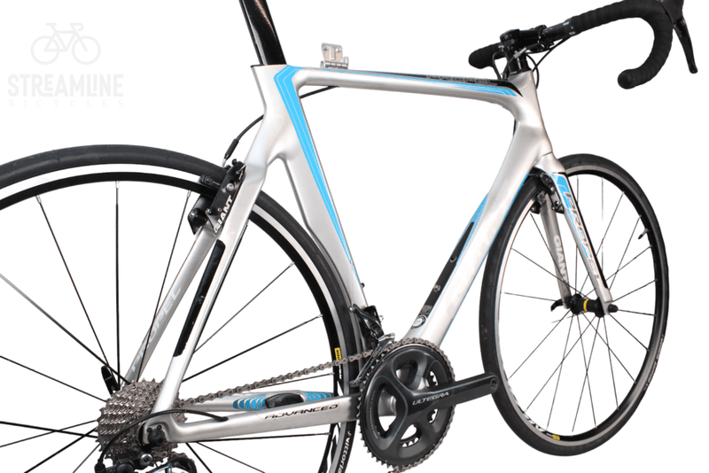 Giant Propel Advanced Pro - Carbon Road Bike - Grade: Excellent Bike Pre-Owned 