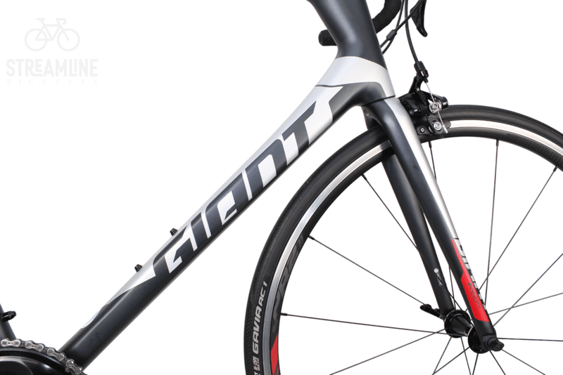 Giant TCR Advanced 2 2019 - Carbon Road Bike - Grade: Excellent Bike Pre-Owned 