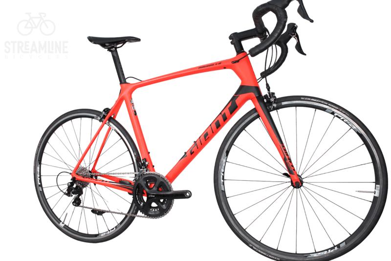 Giant TCR Advanced 2 - Carbon Road Bike - Grade: Excellent Bike Pre-Owned 