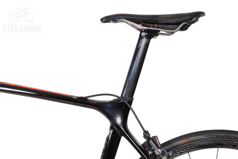 Giant sale carbon frame