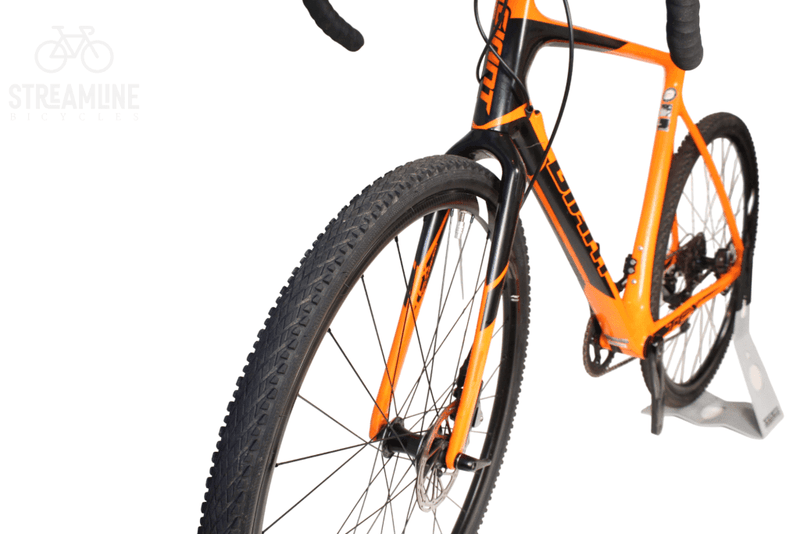 Giant TCX Advanced Pro 2 - Carbon Gravel Bike - Grade: Fair Bike Pre-Owned 