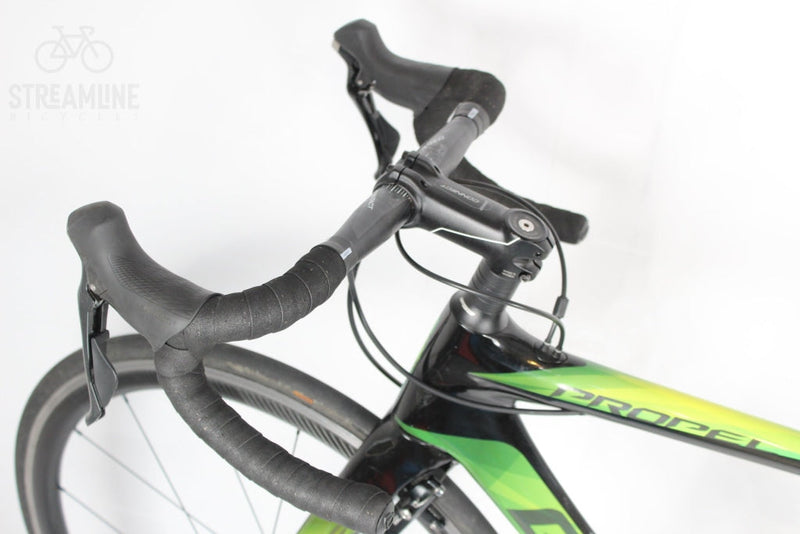 Giant Propel Advanced 1 - Carbon Aero Road Bike - Grade: Good Bike Pre-Owned 