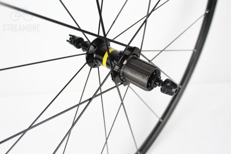 Mavic Aksium - Wheelset - Grade: New Bike Pre-Owned 